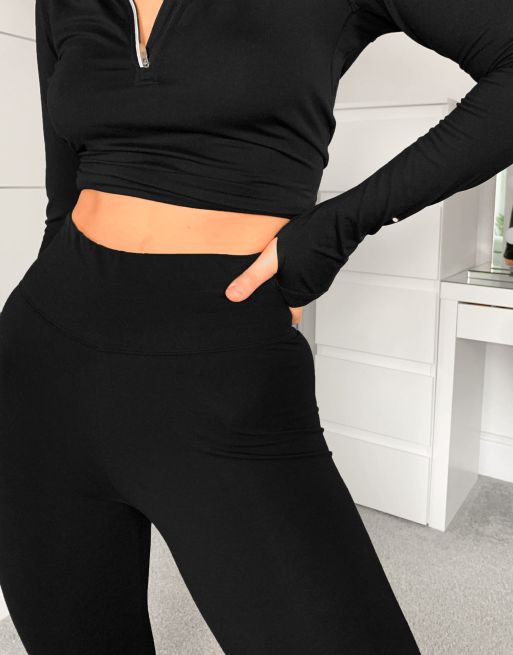 Nike ankle logo legging in black