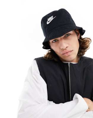 Apex bucket hat in black