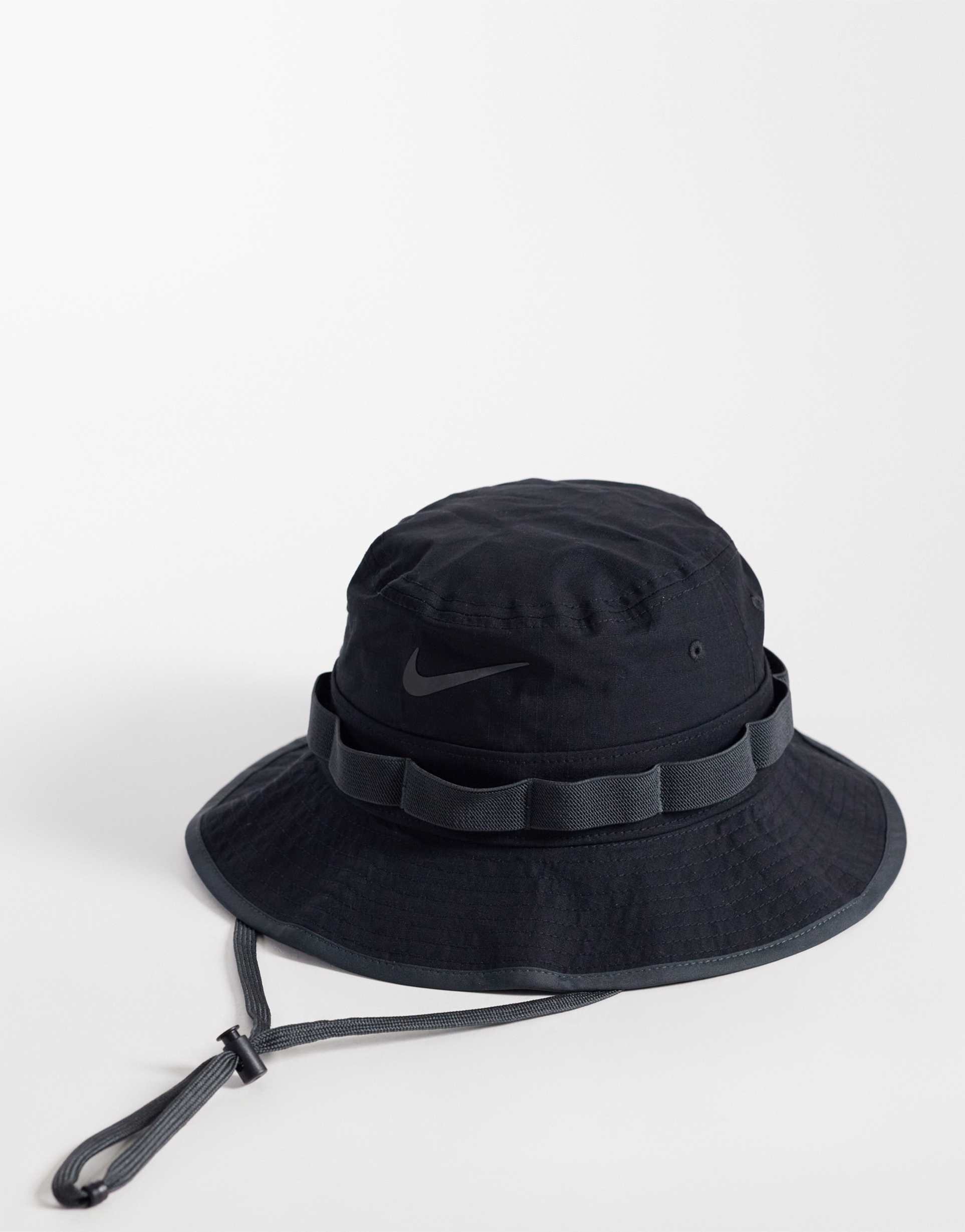 nike apex bucket hat in black