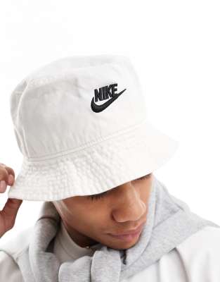 Nike Apex bucket hat in white