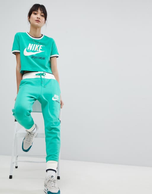 Nike archive outlet jogger