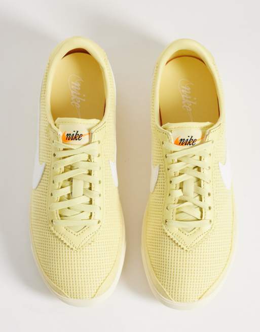 Nike Astrograbber sneakers in butter yellow  , 3 of 5