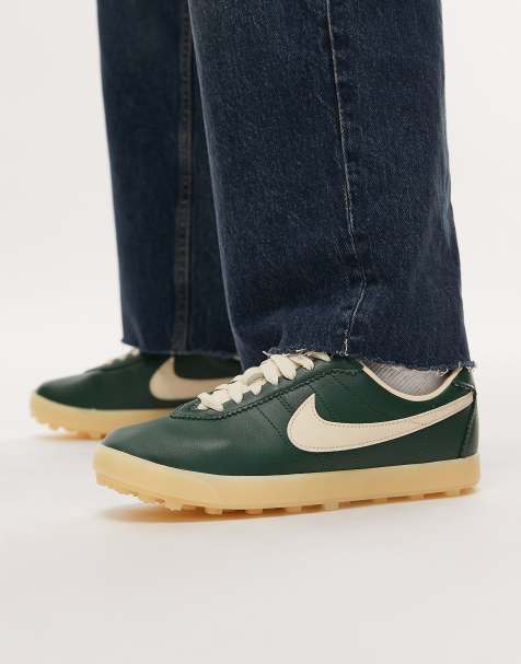 Nike Astrograbber sneakers in green - view 1