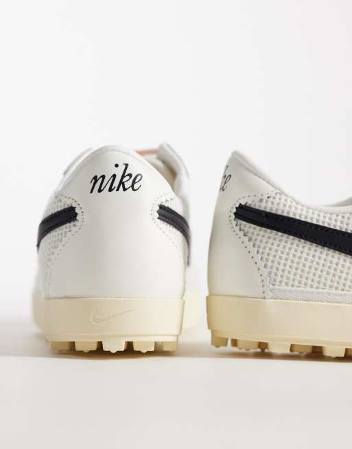 Nike Astrograbber textile sneakers in black and white, 2 of 5