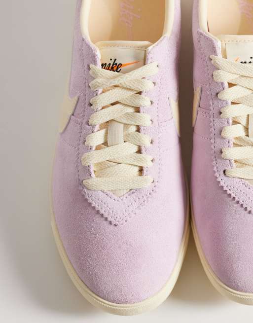Nike Astrograbber textile sneakers in pink , 3 of 5