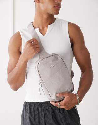 Nike Aura Crossbody Bag