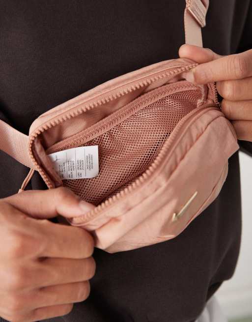 Nike Aura crossbody bag in pink, 4 of 4