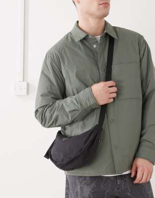 Nike - Aura - Sac bandoulière incurvé - Noir