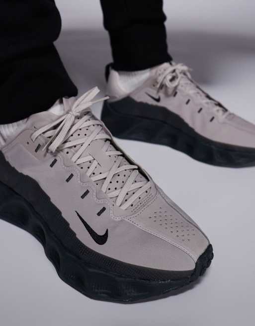 Nike – Ava Rover – Czarno-szare buty sportowe z odblaskowymi wstawkami, 3 z 5