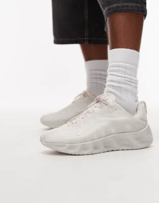 Nike Ava Rover sneakers in gray