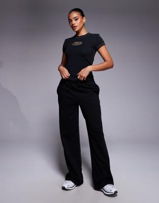 Nike Baby T-shirt With Leopard Logo In Black