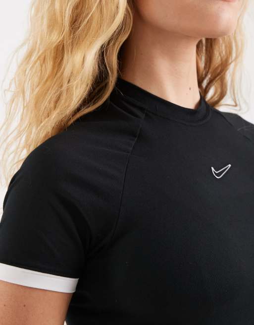 Nike baby tee in black , 3 of 4