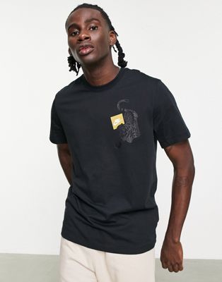 Nike back graphic t-shirt in black and gold