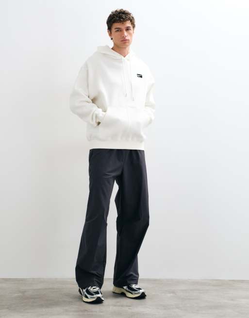 Nike back logo hoodie in cream, 2 of 5