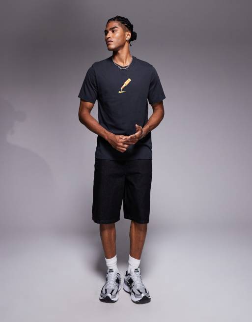 Nike back print graphic t-shirt in black | ASOS