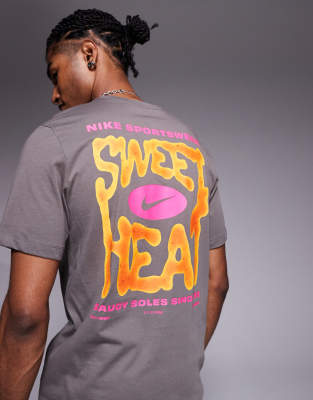 Nike back print graphic t-shirt in gray - view 1