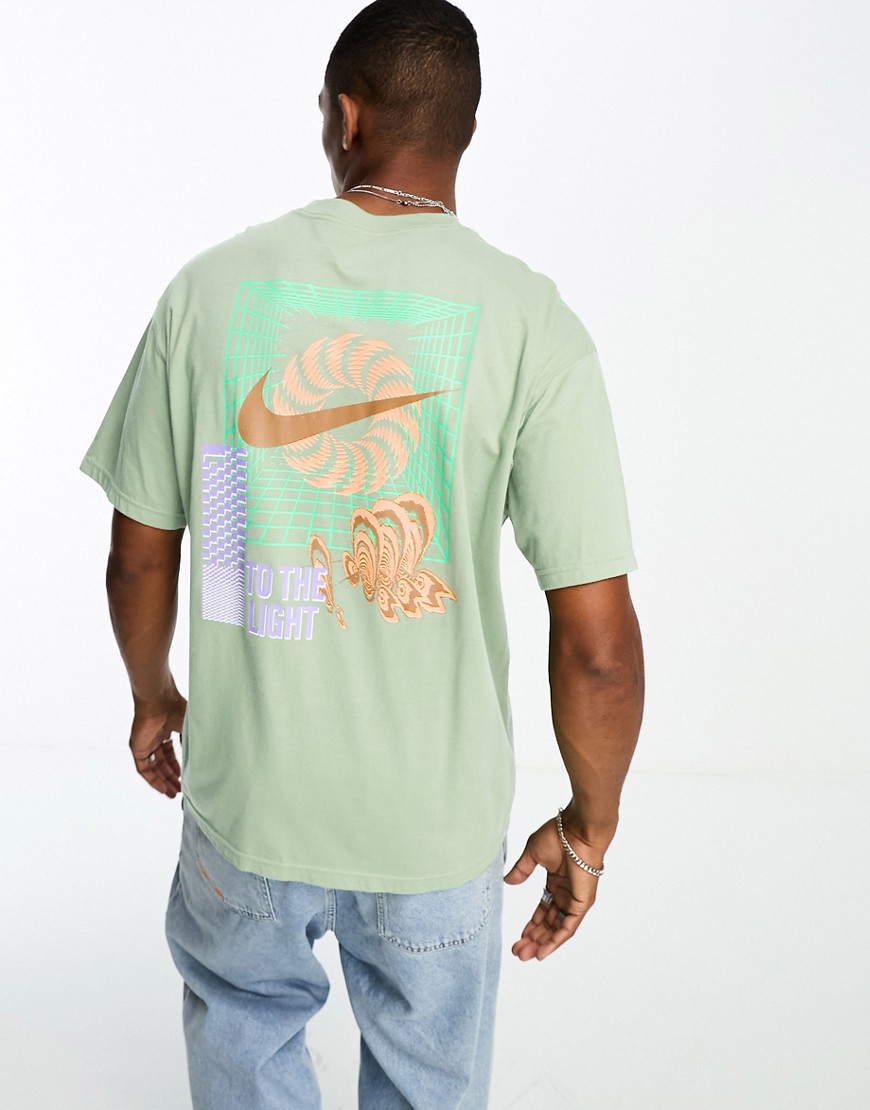 Nike back print t-shirt in green