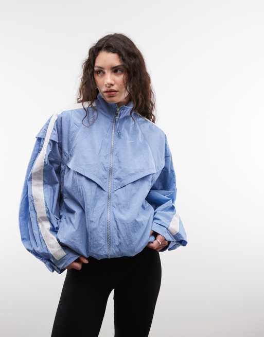 Nike balloon track jacket in blue and white, 4 of 4