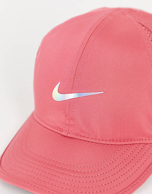 Nike baseball cap in archaeo pink 