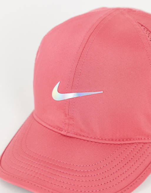 Pink nike 2025 baseball cap