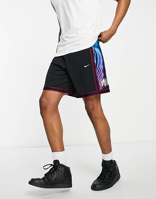 Shorts Nike Basketball DNA+ Dri-FIT side panel shorts in black 