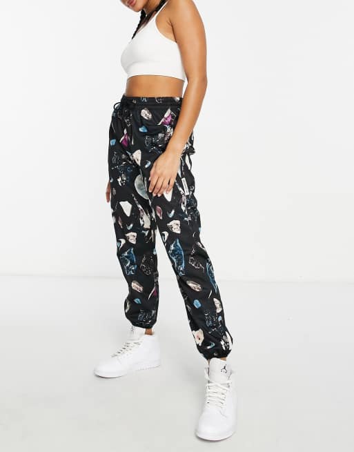 Nike discount floral sweatpants