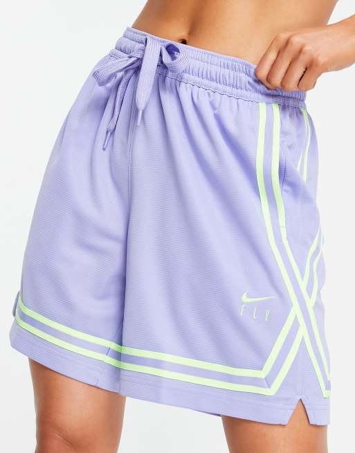 Light purple 2024 nike shorts