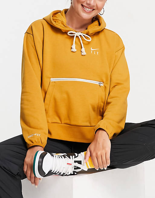 Hoodies & Sweatshirts Nike Basketball Fly Standard Issue hoodie in gold 