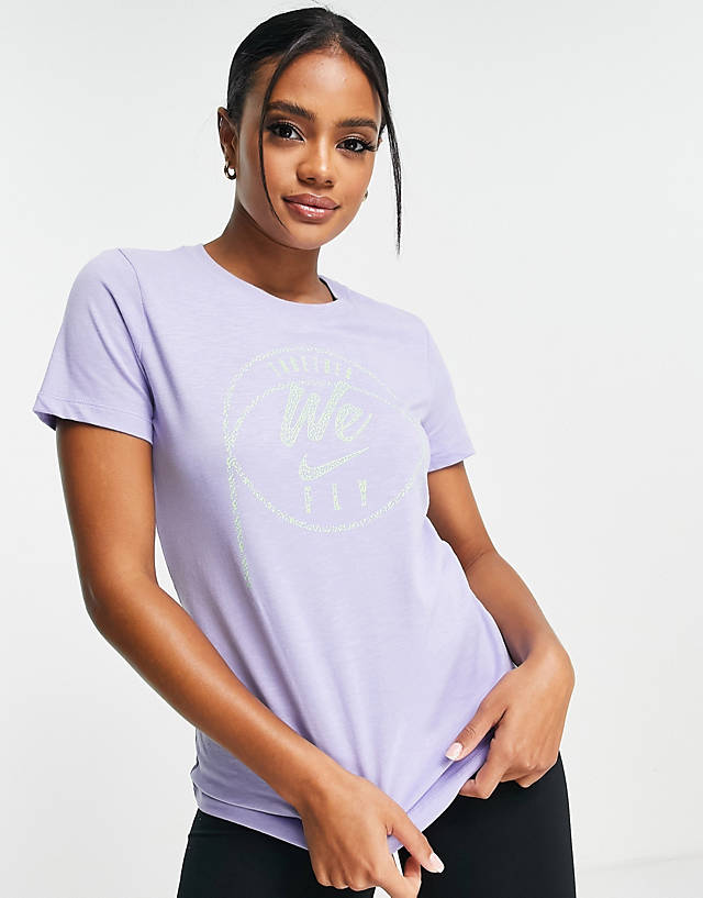 Nike Basketball - fly swoosh seasonal t-shirt in lilac