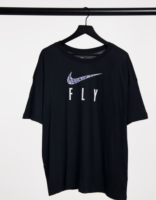 Nike Basketball - Fly - T-shirt i sort med Swoosh-logo