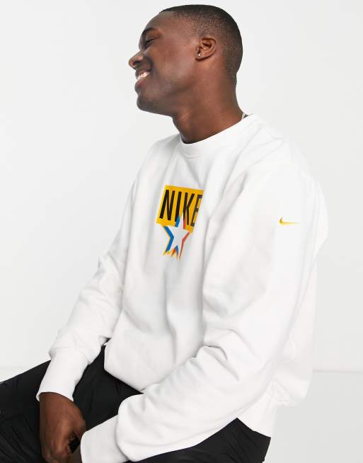 Nike Basketball graphic sweat in cream