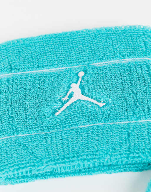 Nike Basketball Jordan terry sweat wristbands in mint green, 4 of 4