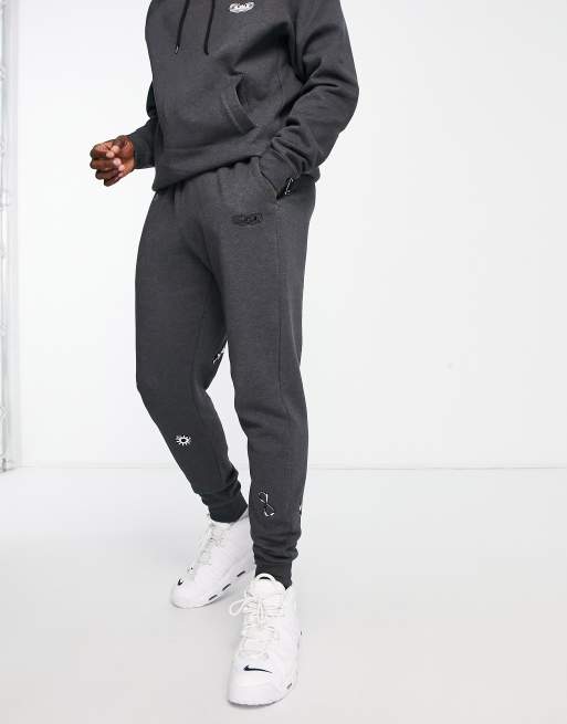 Nike Basketball - Lebron James - Fleece-joggingbukser i grå
