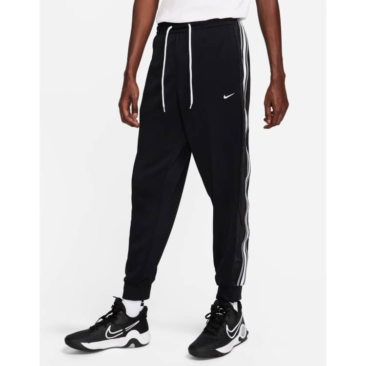 Nike hotsell jogger pk