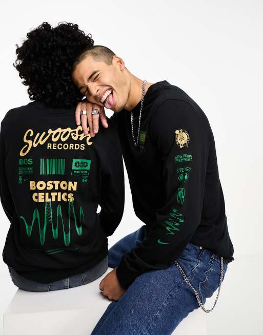 Nike Basketball – NBA Boston Celtics – Svart, långärmad t-shirt i unisex-modell med Swoosh-logga och tryck