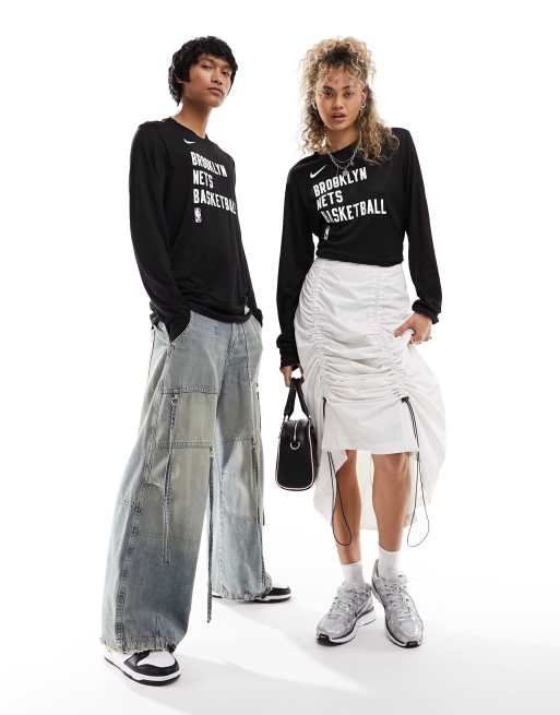 Nike Basketball NBA Brooklyn Nets unisex spotlight graphic sweat in black