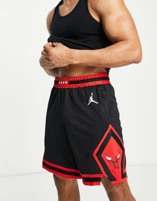 Nike Basketball NBA Chicago Bulls Swingman unisex shorts in black - ASOS Price Checker