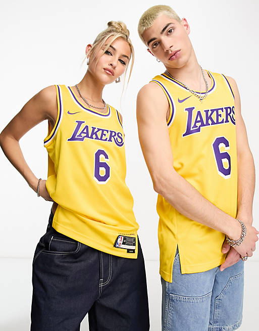 Nike Basketball - NBA - Maillot de basket de l'iconique ailier des LA  Lakers LeBron James - Jaune amarillo