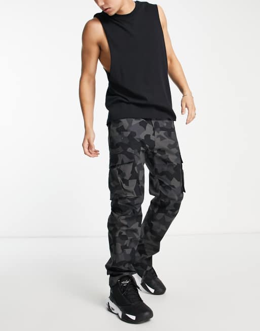 Nike camo best sale cargo pants