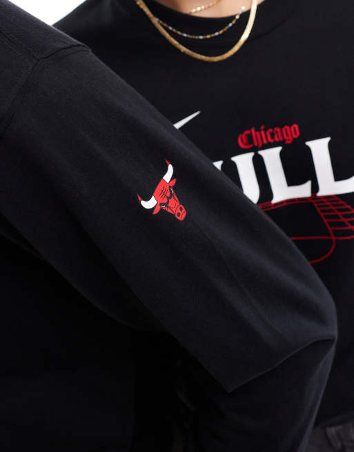 Nike Basketball NBA Unisex Chicago Bulls logo long sleeve in black