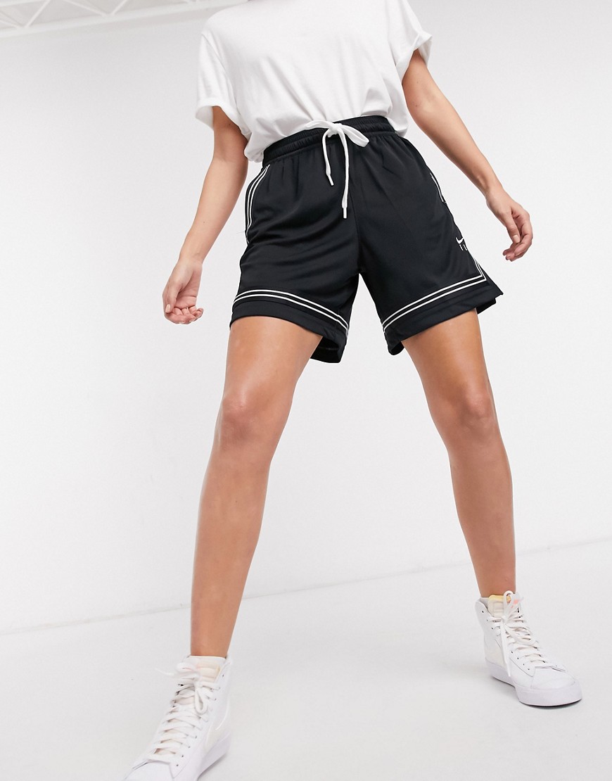 Nike Basketball - Shorts met gulp en gekruiste bies in zwart