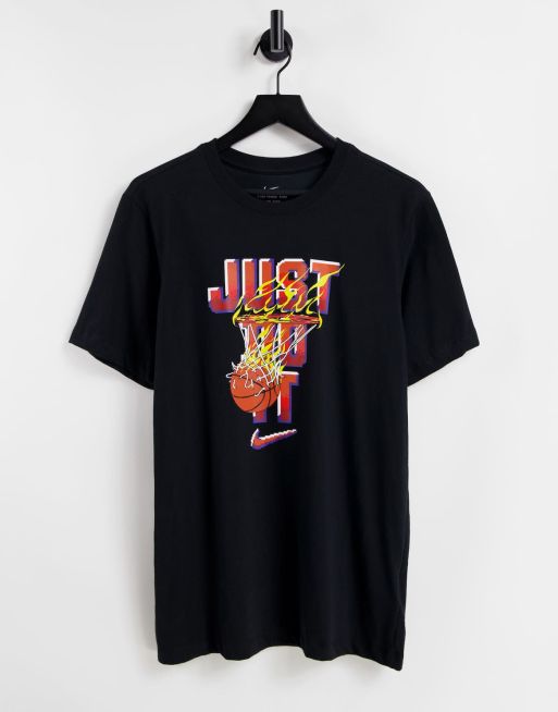 Nike Basketball - Sort T-shirt med 'Just Do It'-grafik