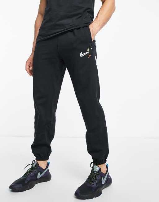 Nike basketball outlet sweatpants