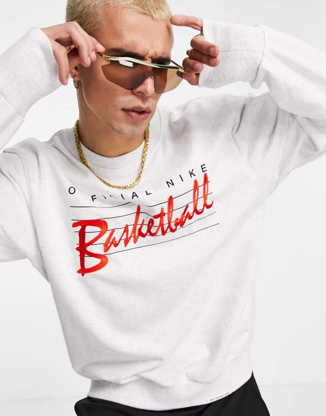 Nike Basketball - standard issue crew sweat in light grey