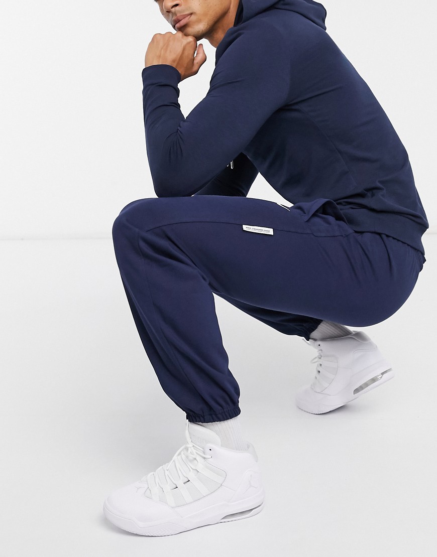 Nike Basketball standard issue joggers in navy