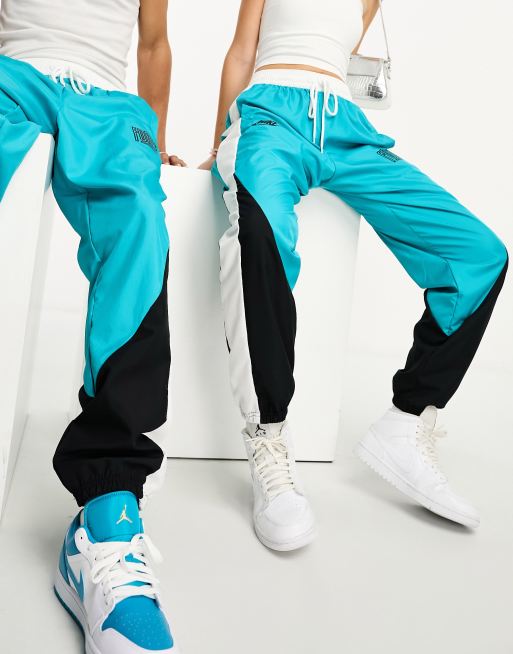 Blue and white jogger 2024 pants