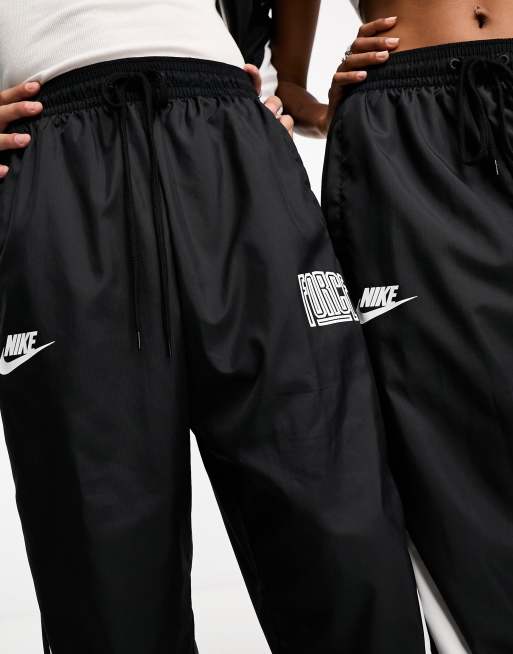 Nike Amd Woven Pant Womens Active Pants Size Xs, Color: Black/Grey