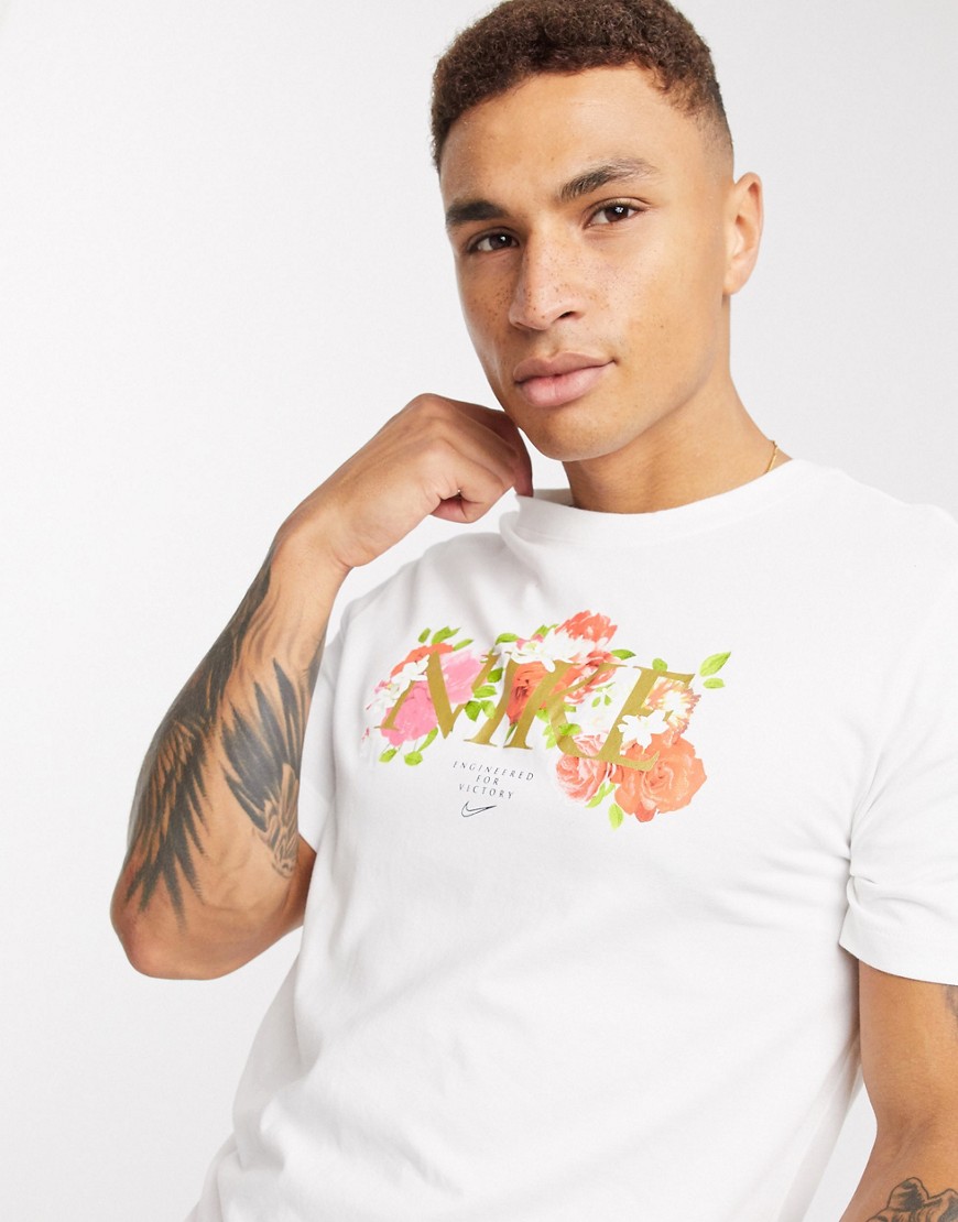 Nike Basketball – Victory – Vit t-shirt med blommig logga