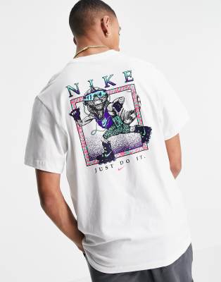 beach rollerblader graphic t-shirt in white