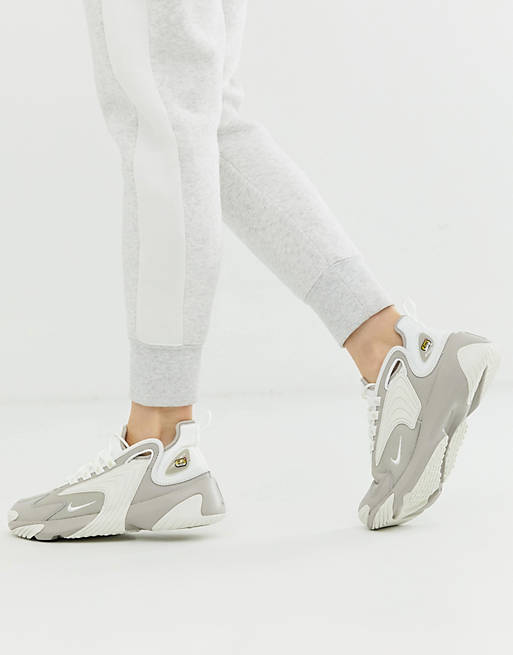 قطار الديناصور Nike beige and white zoom 2k sneakers قطار الديناصور